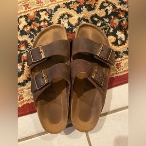 Size 39 birks.